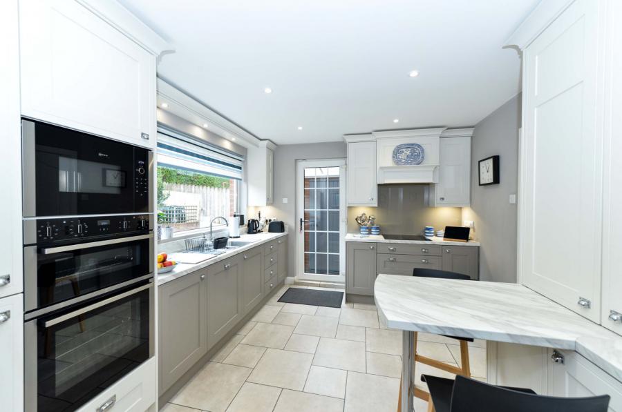 8 Glen Ebor Park