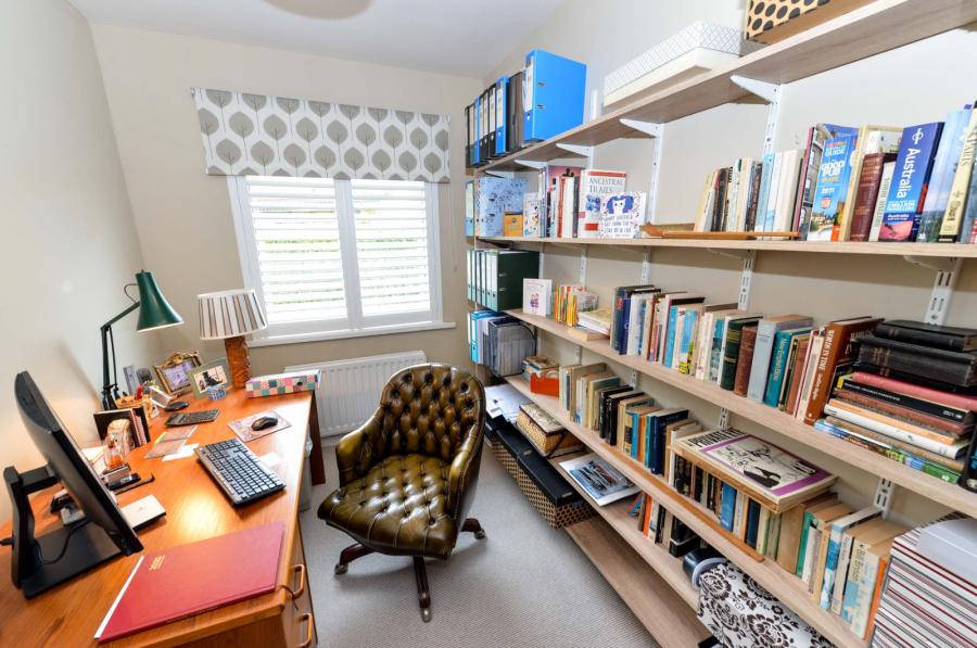8 Glen Ebor Park