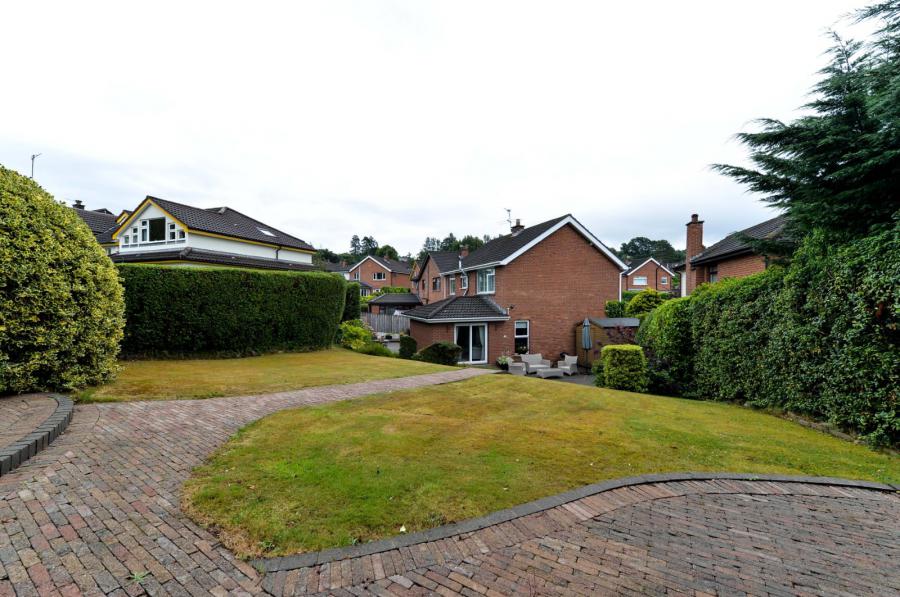 8 Glen Ebor Park