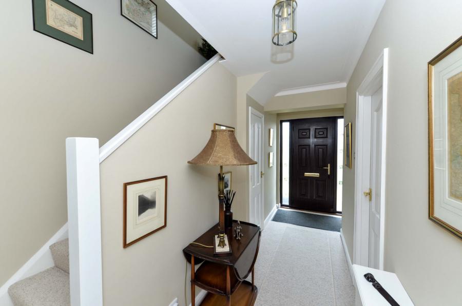 8 Glen Ebor Park