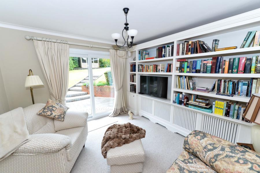 8 Glen Ebor Park