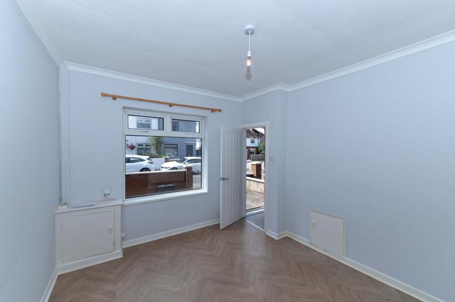 10 Dunraven Crescent