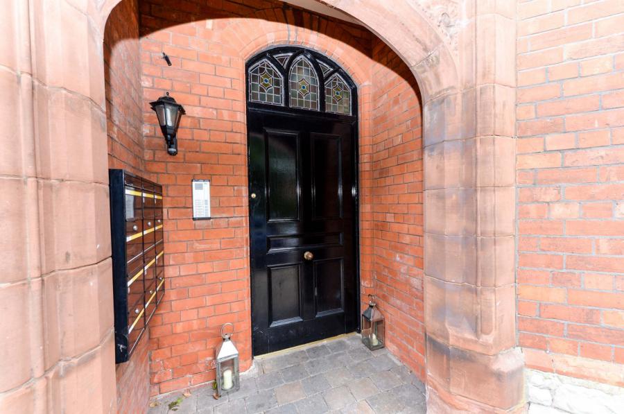 Apartment 17, Sandown Court, 82 Sandown Road