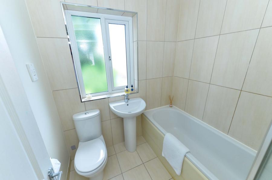 3 Hopedene Mews