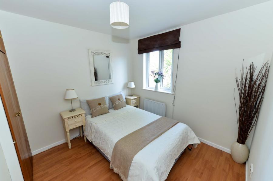 3 Hopedene Mews