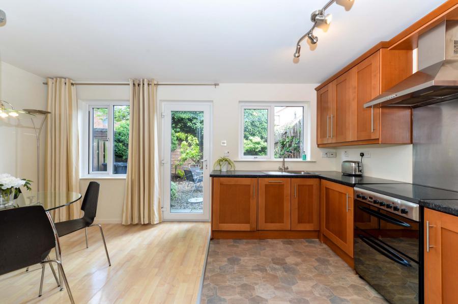3 Hopedene Mews
