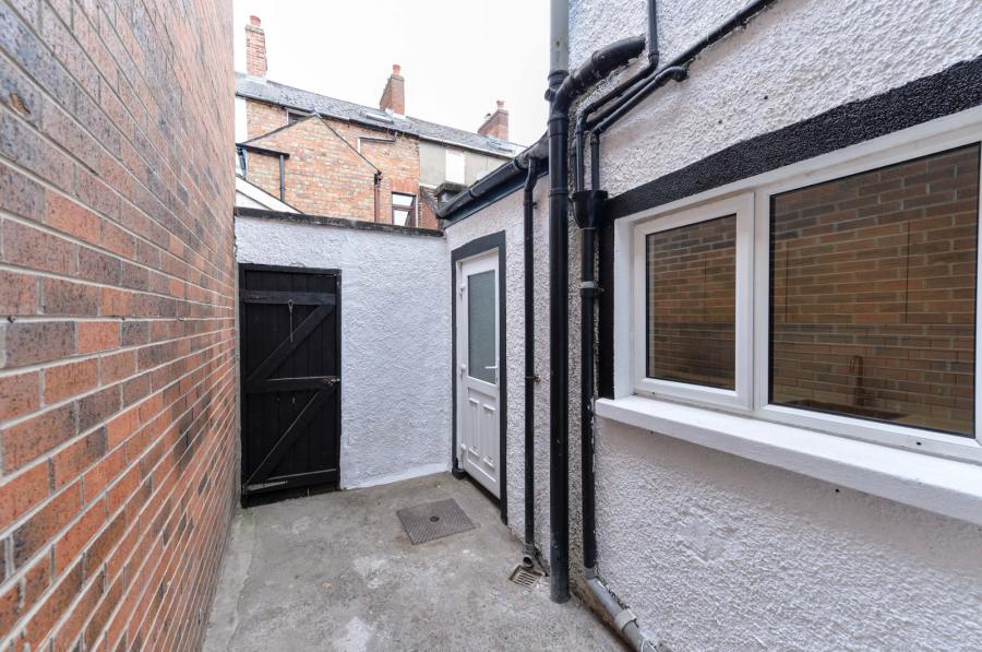 4 Lichfield Avenue