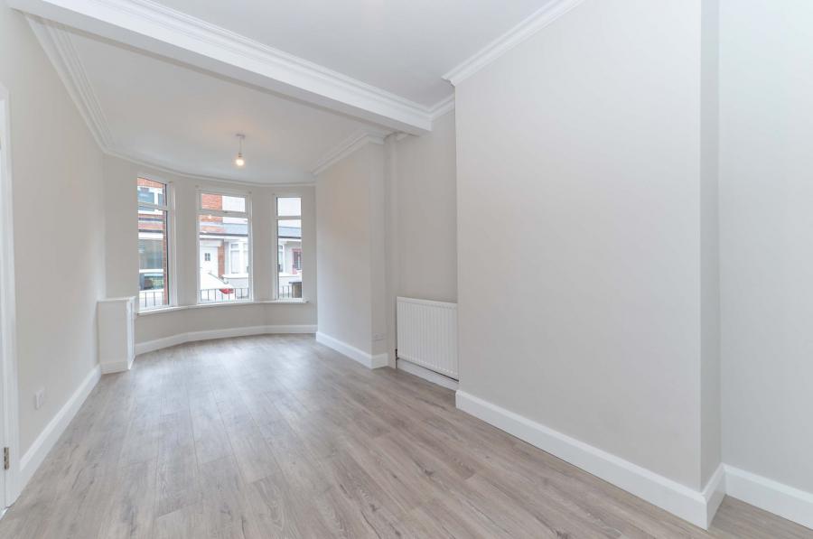4 Lichfield Avenue
