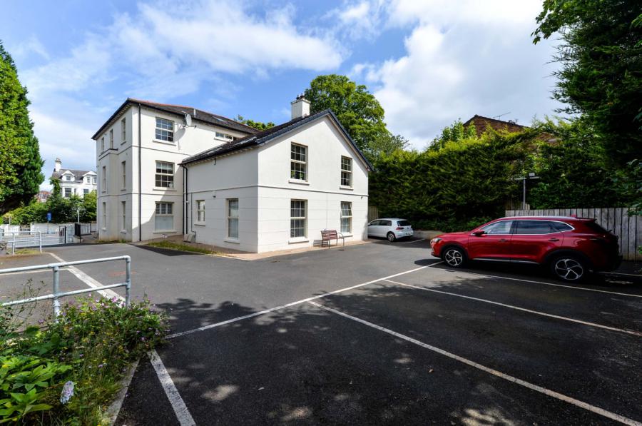 Apt 2 Eagleton Hall, 131 Upper Newtownards Road