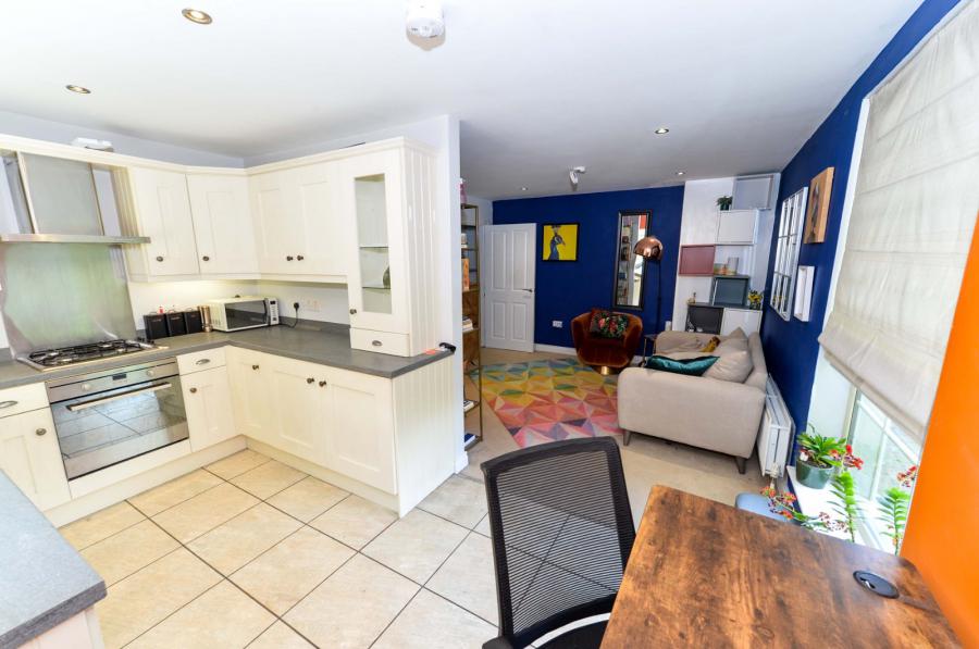 Apt 2 Eagleton Hall, 131 Upper Newtownards Road