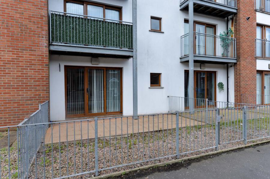 Apartment 10, Scotts Gate, 79 Abetta Parade