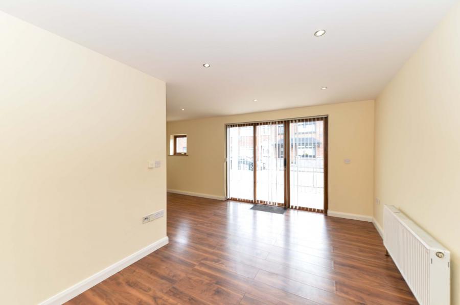 Apartment 10, Scotts Gate, 79 Abetta Parade