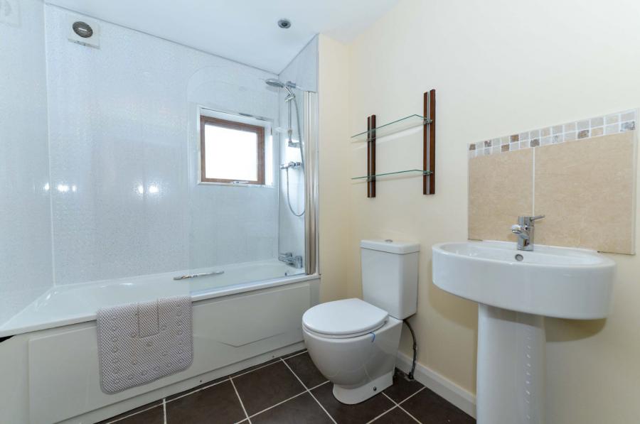 Apartment 10, Scotts Gate, 79 Abetta Parade