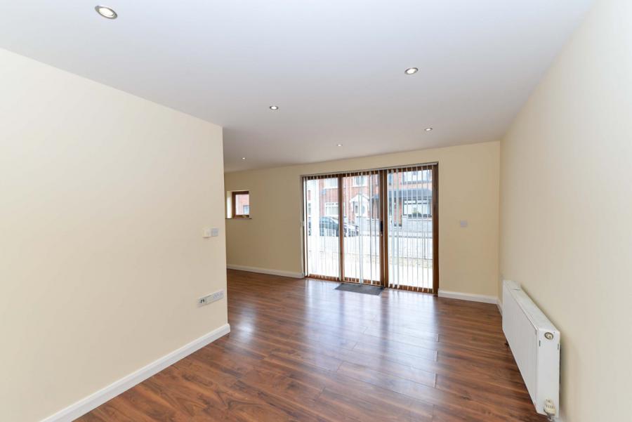 Apartment 10, Scotts Gate, 79 Abetta Parade