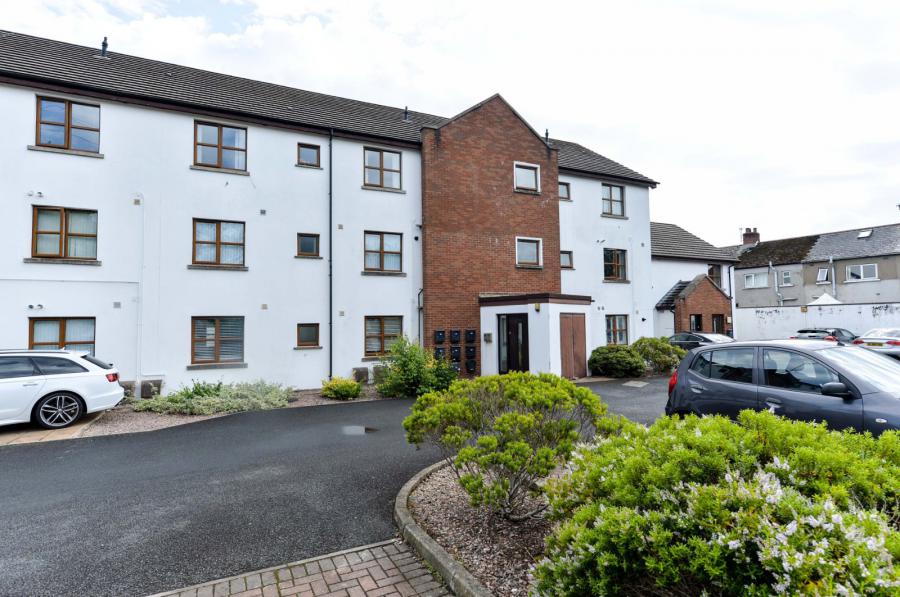 Apartment 10, Scotts Gate, 79 Abetta Parade