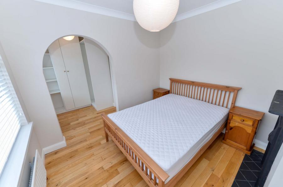 2 Sydenham Crescent