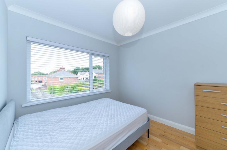2 Sydenham Crescent