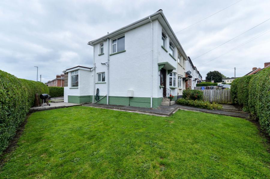 2 Sydenham Crescent