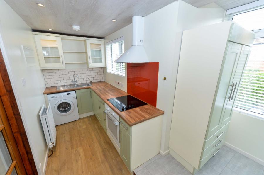 2 Sydenham Crescent
