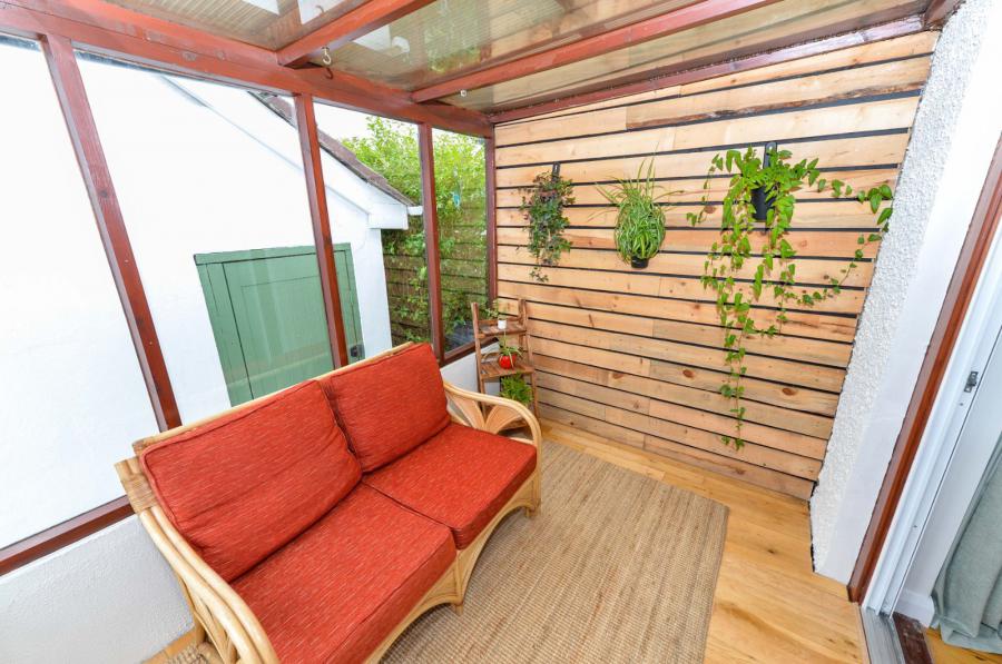 2 Sydenham Crescent