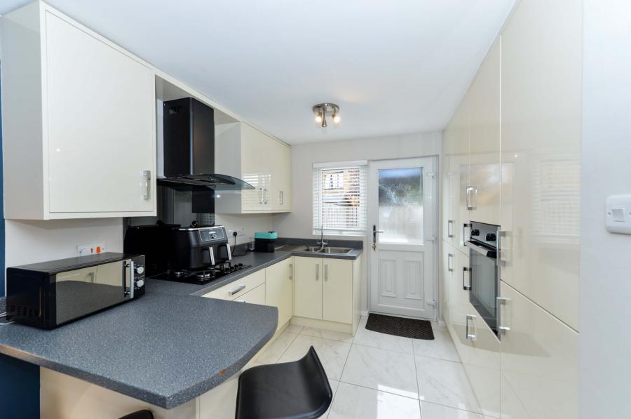7 Strathearn Mews