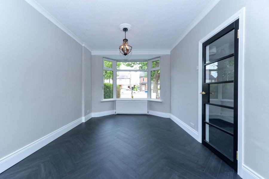 307 Castlereagh Road