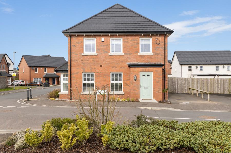 14 Millmount Village Green