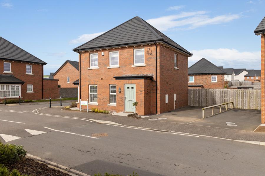 14 Millmount Village Green