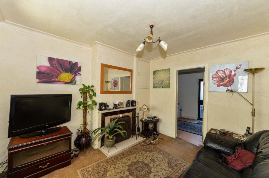 35 Oakdene Parade