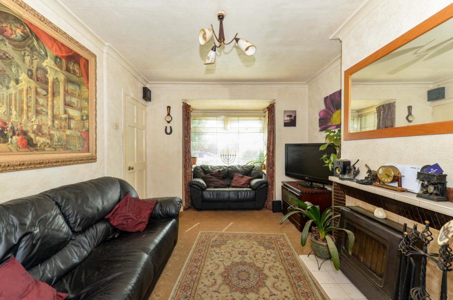 35 Oakdene Parade