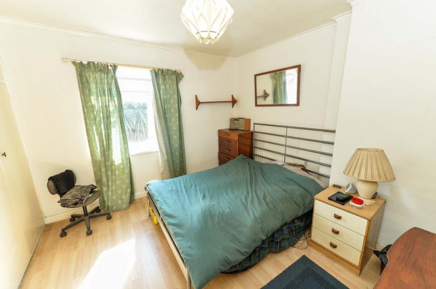 35 Oakdene Parade