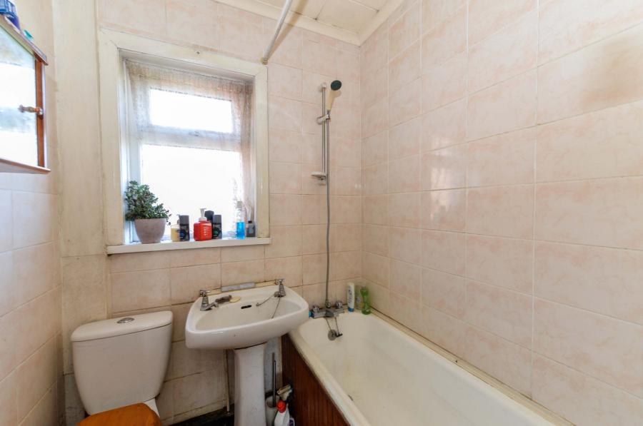 35 Oakdene Parade