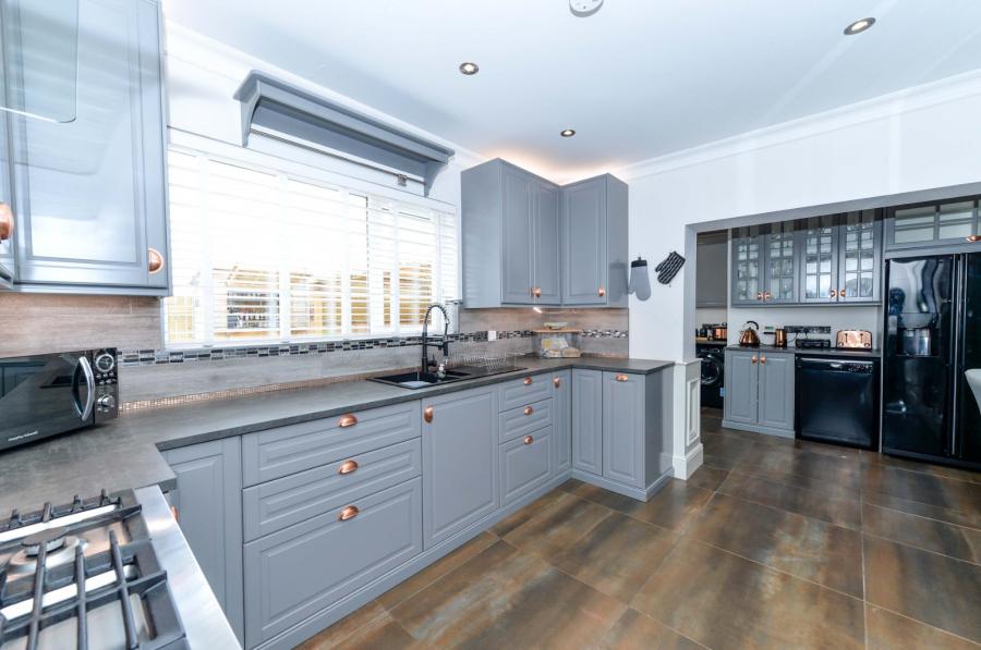 67 Eglantine Road