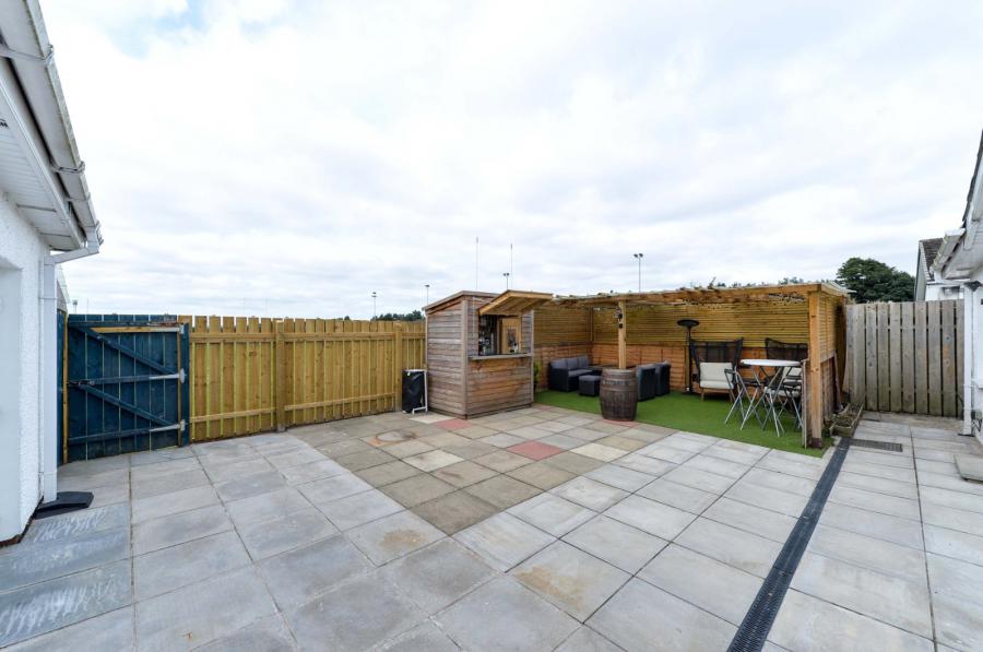 67 Eglantine Road