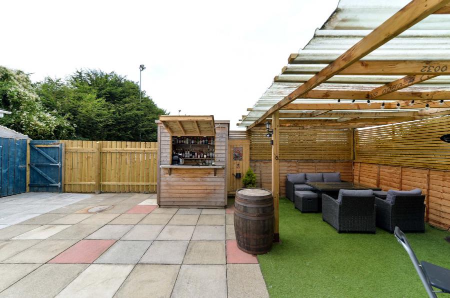 67 Eglantine Road
