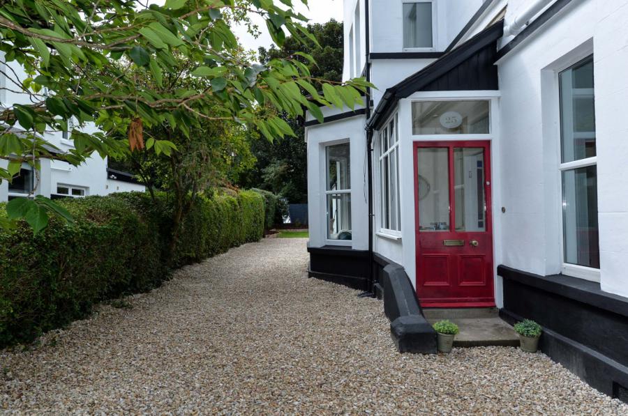 25 Kirkliston Drive