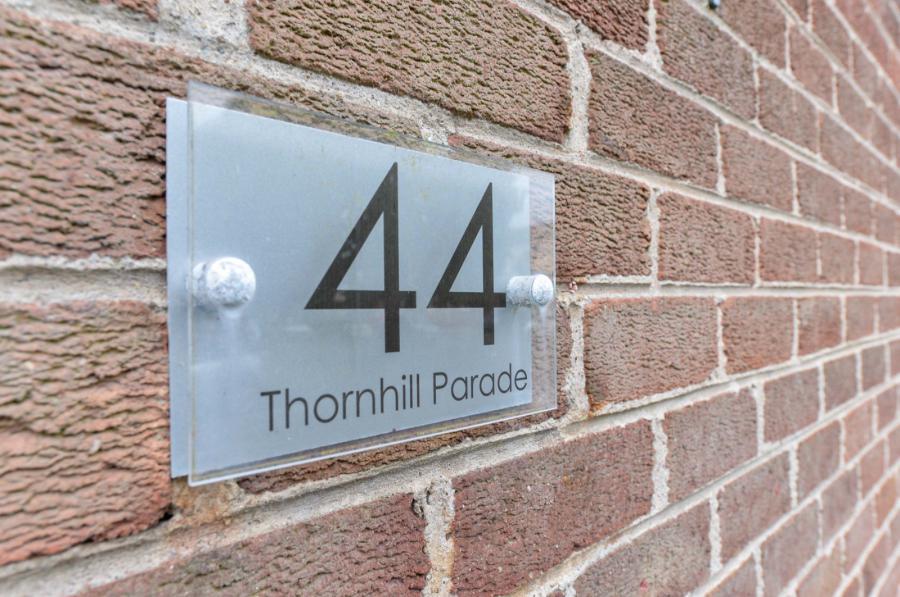 44 Thornhill Parade