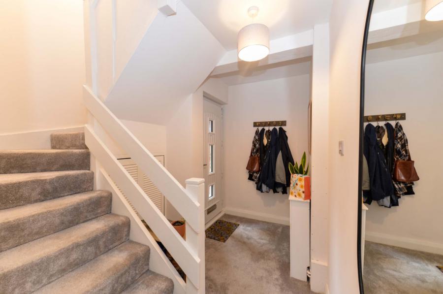 44 Thornhill Parade