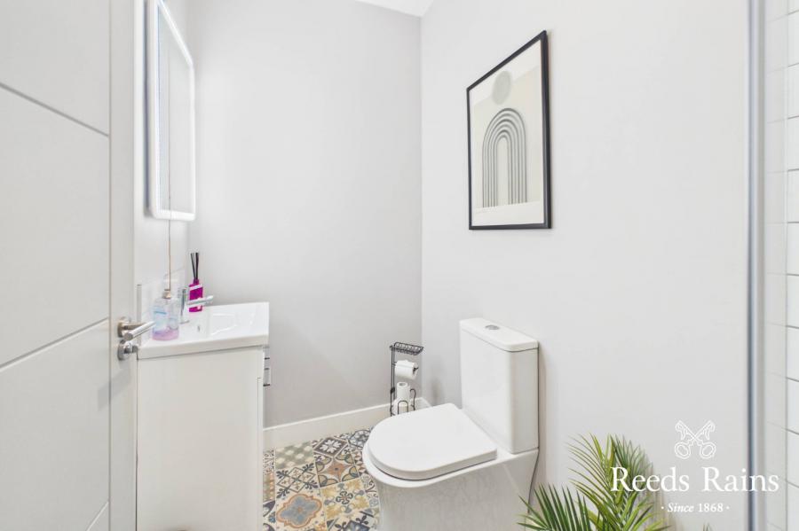 Apartment 1, 153 Albertbridge Road