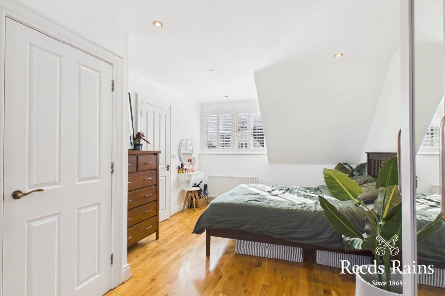 1 Burghley Mews