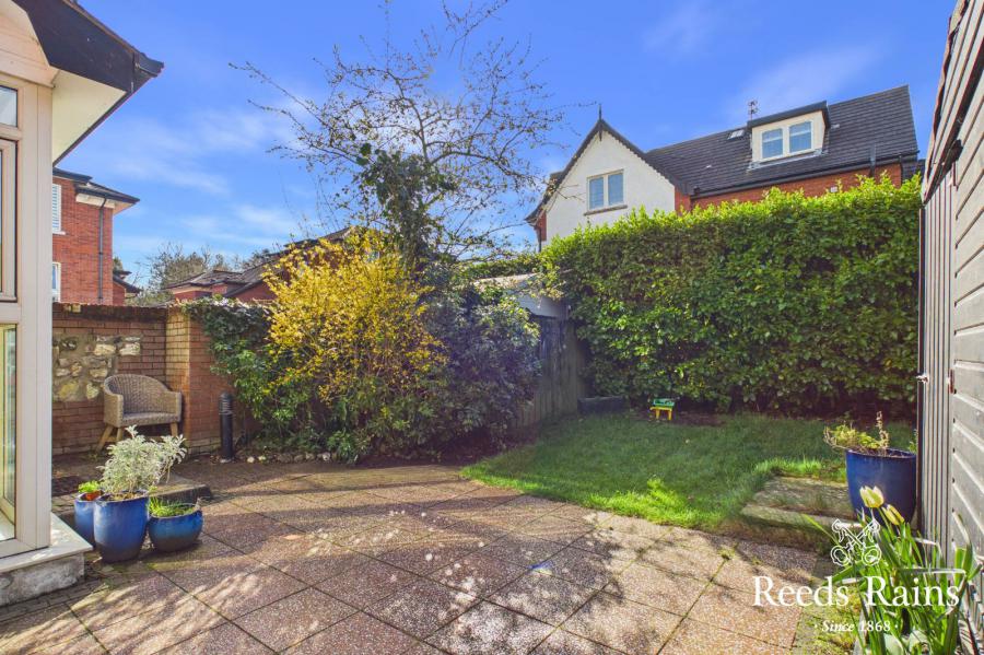 1 Burghley Mews