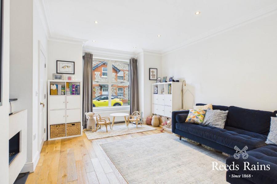 1 Burghley Mews