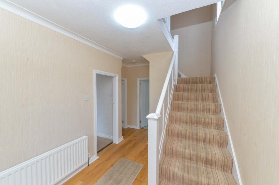 34 Kensington Gardens South