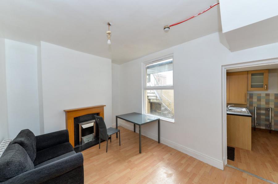 81 Upper Newtownards Road