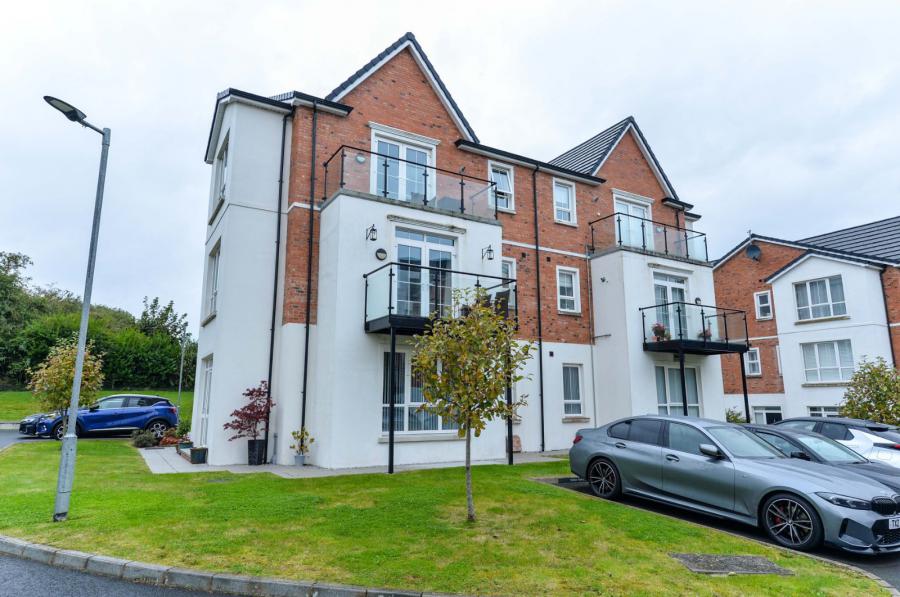 D3 Quarter Wood, 125 Old Dundonald Road