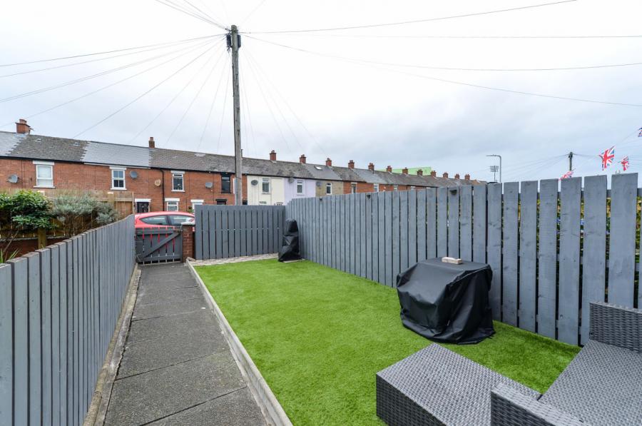 13 Parkgate Crescent 13 Parkgate Crescent