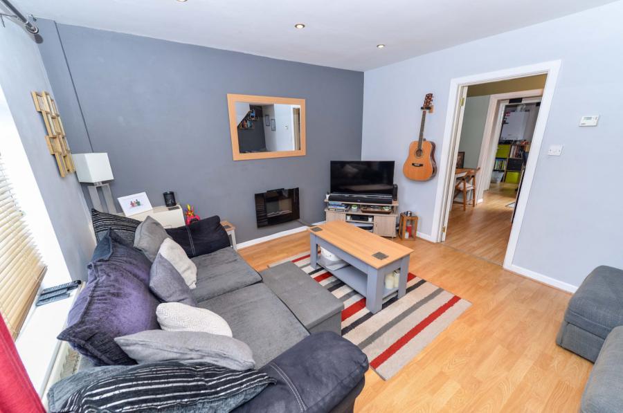 13 Parkgate Crescent 13 Parkgate Crescent