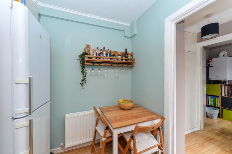13 Parkgate Crescent 13 Parkgate Crescent