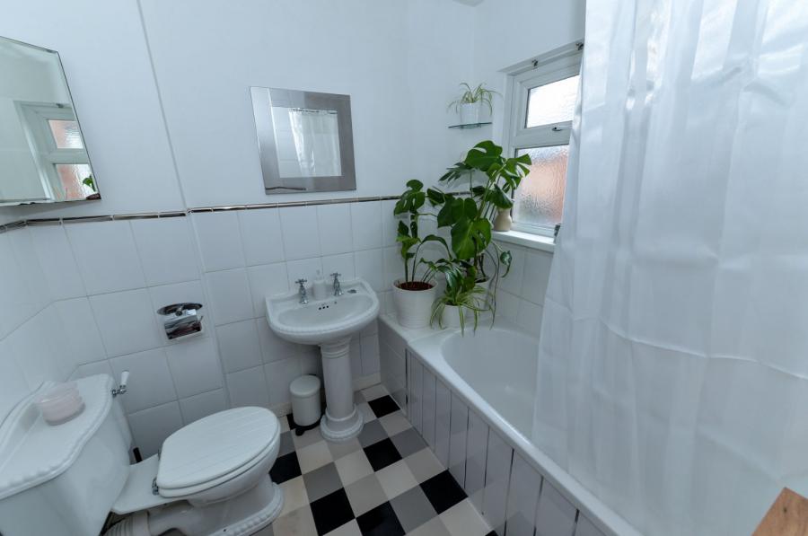 22 Parkgate Crescent