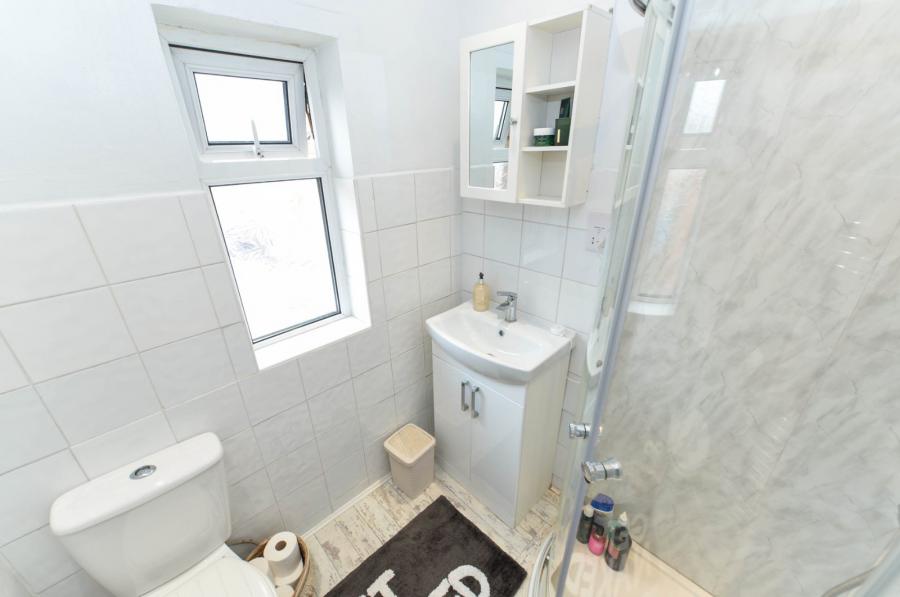 44 Connsbrook Avenue